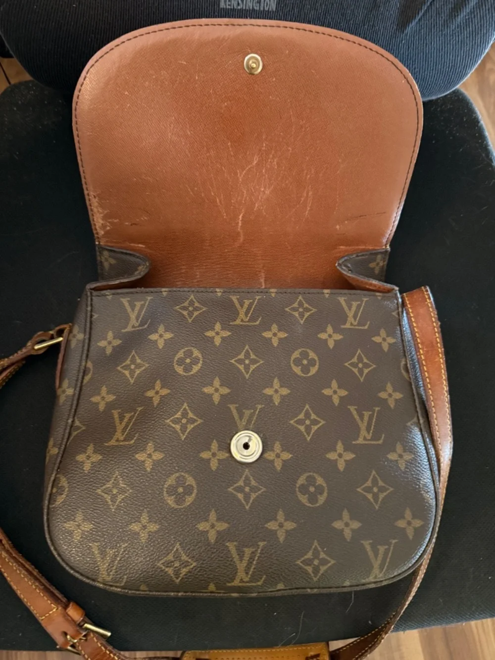 Louis Vuitton Saint Cloud. GM size